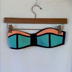 Triangl bikini zip up top size XS